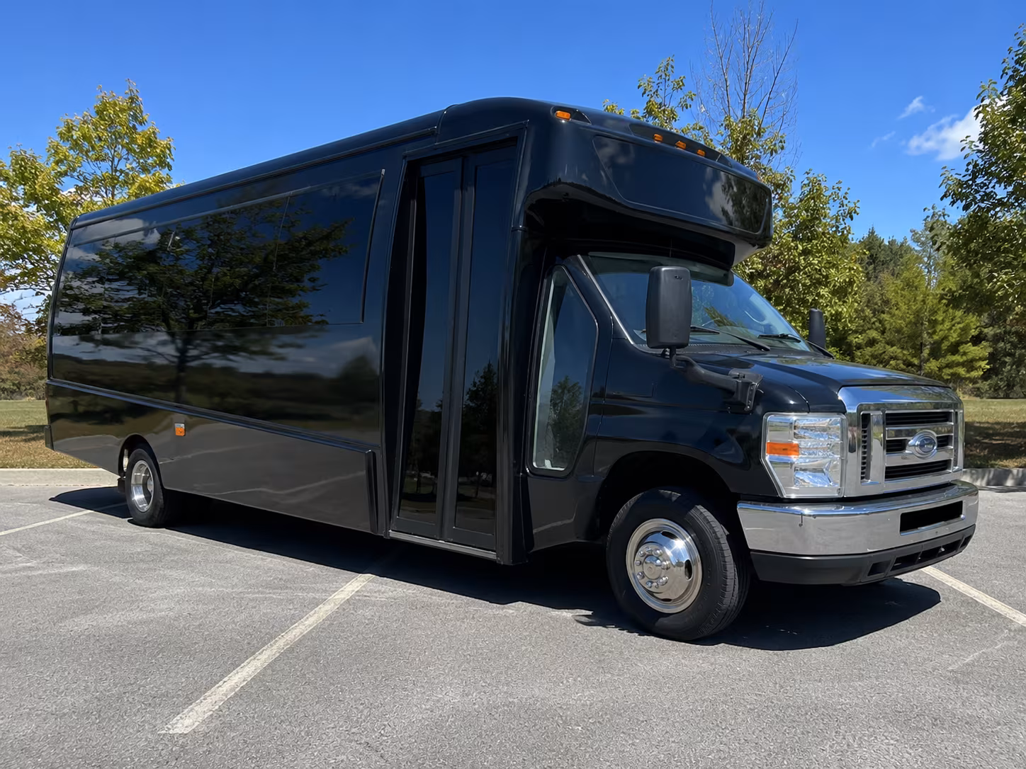 bus rentals for new britain college and high school academic field trips