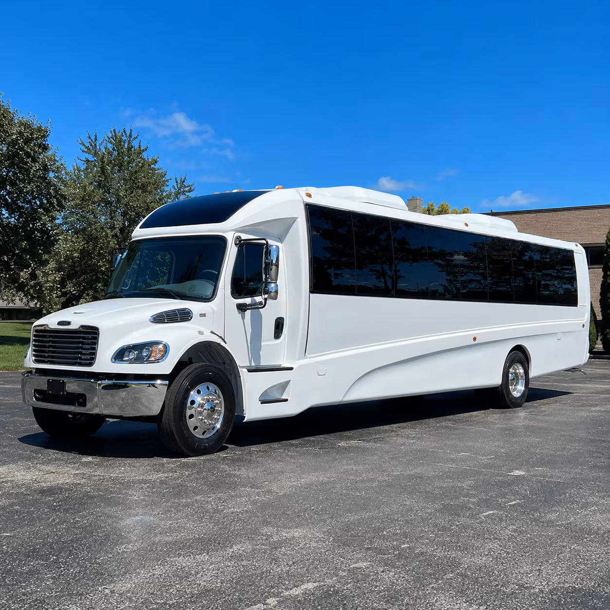 new britain 18 passenger minibus